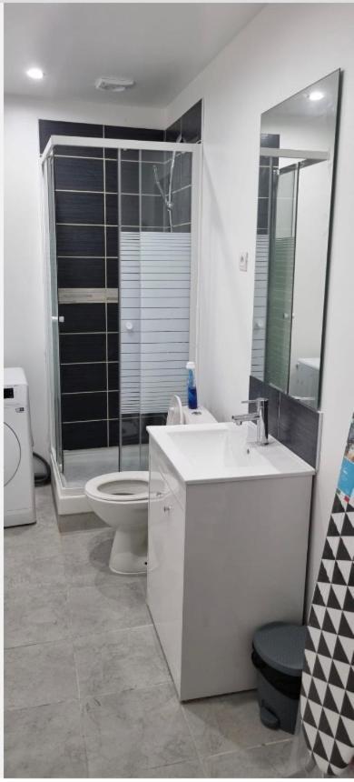 R1/Logement Proche De Paris - Villiers Le Bel Екстериор снимка
